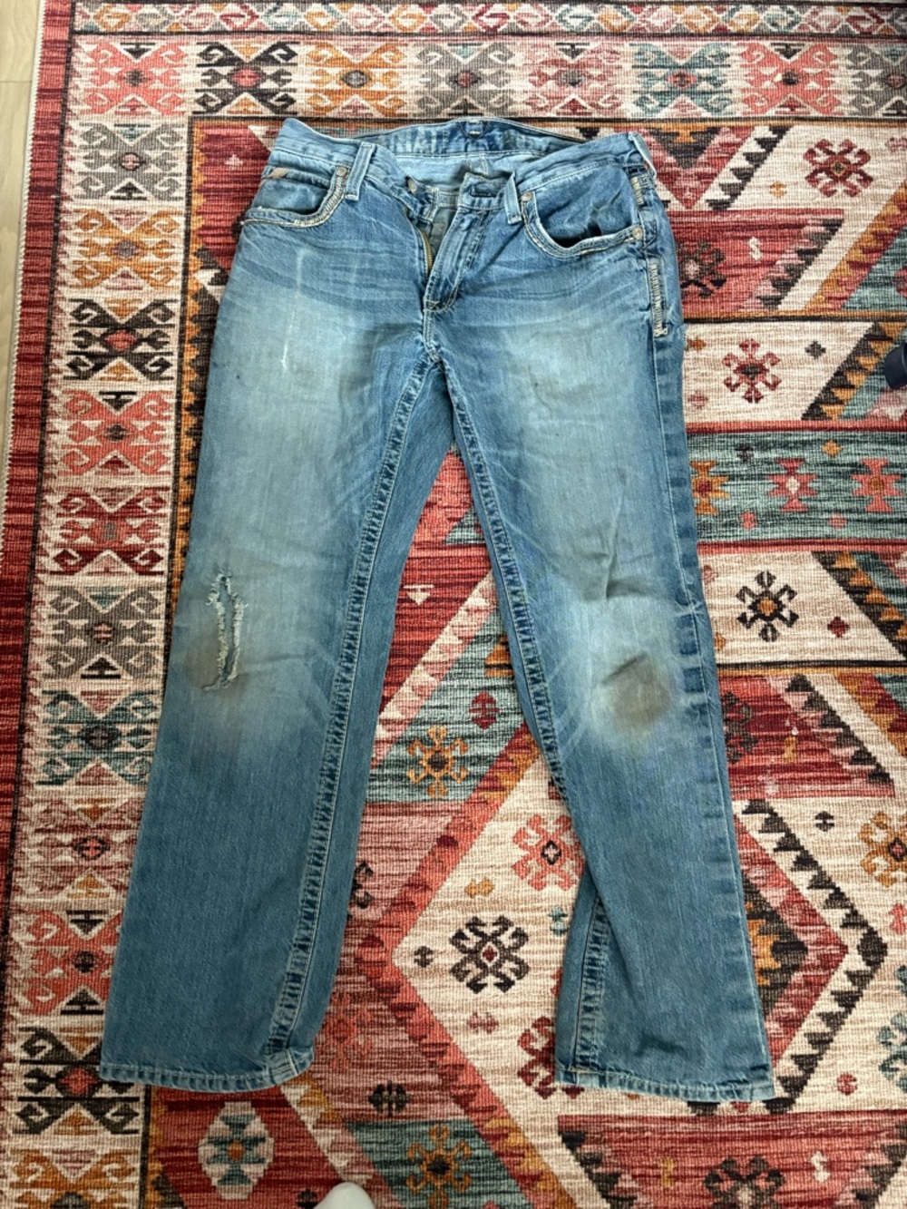 Men’s Ariat distressed jeans 32x32